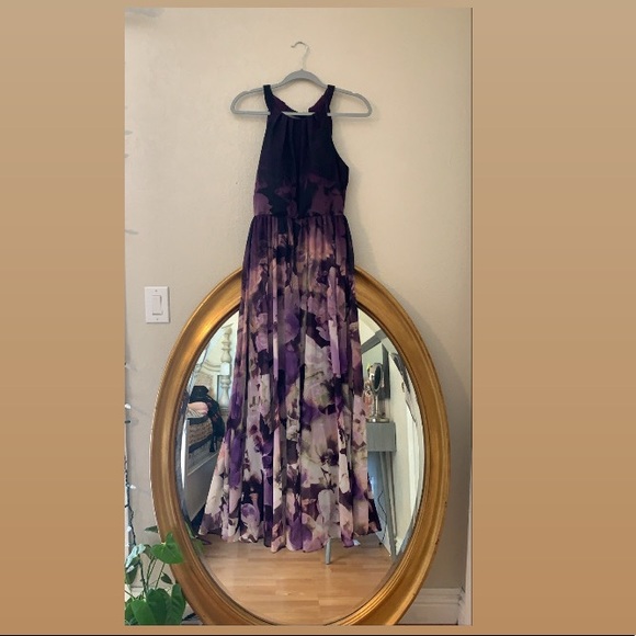 Formal Dress - Picture 2 of 5